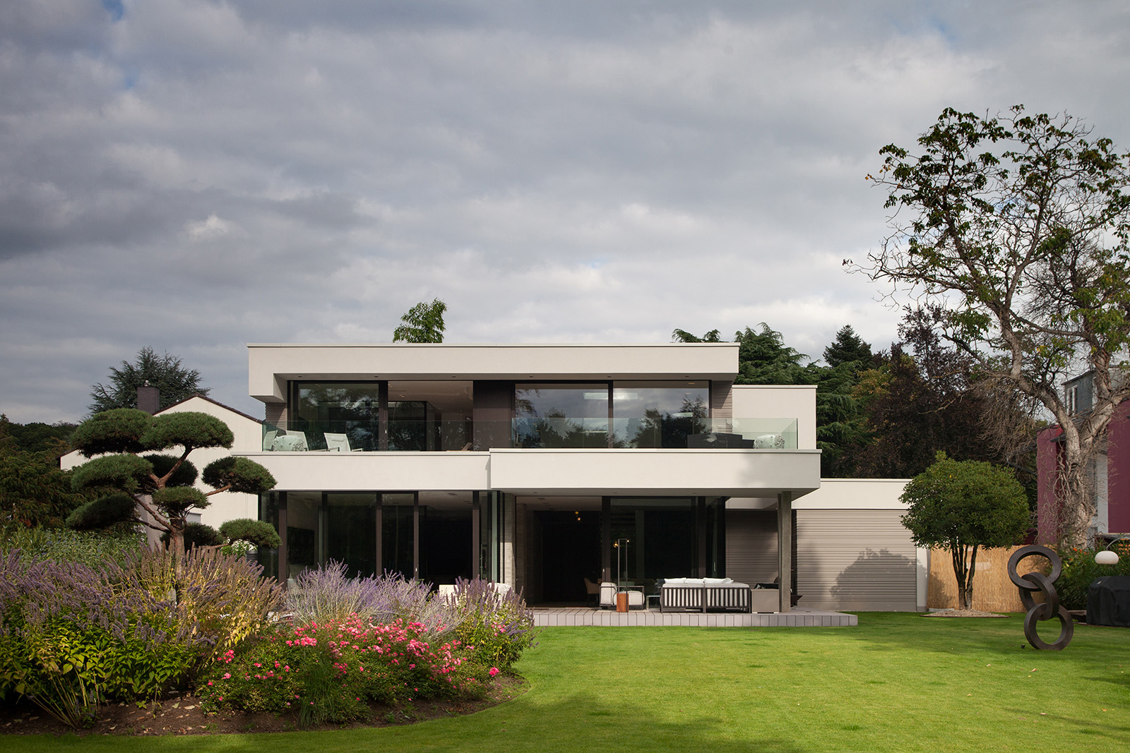 VILLA P